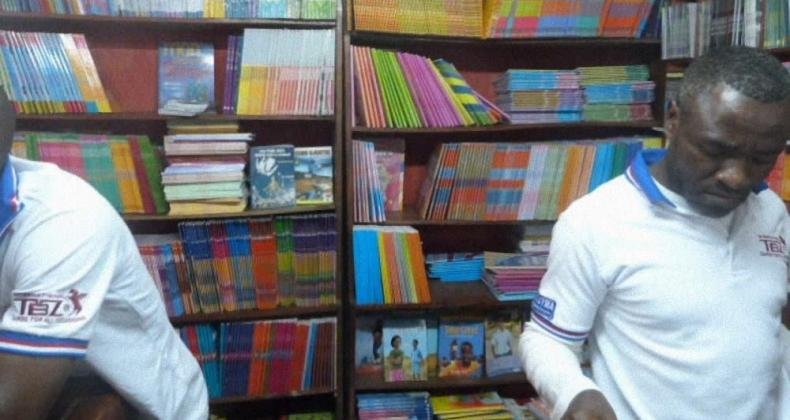 L’enjeu de la politique des manuels scolaires